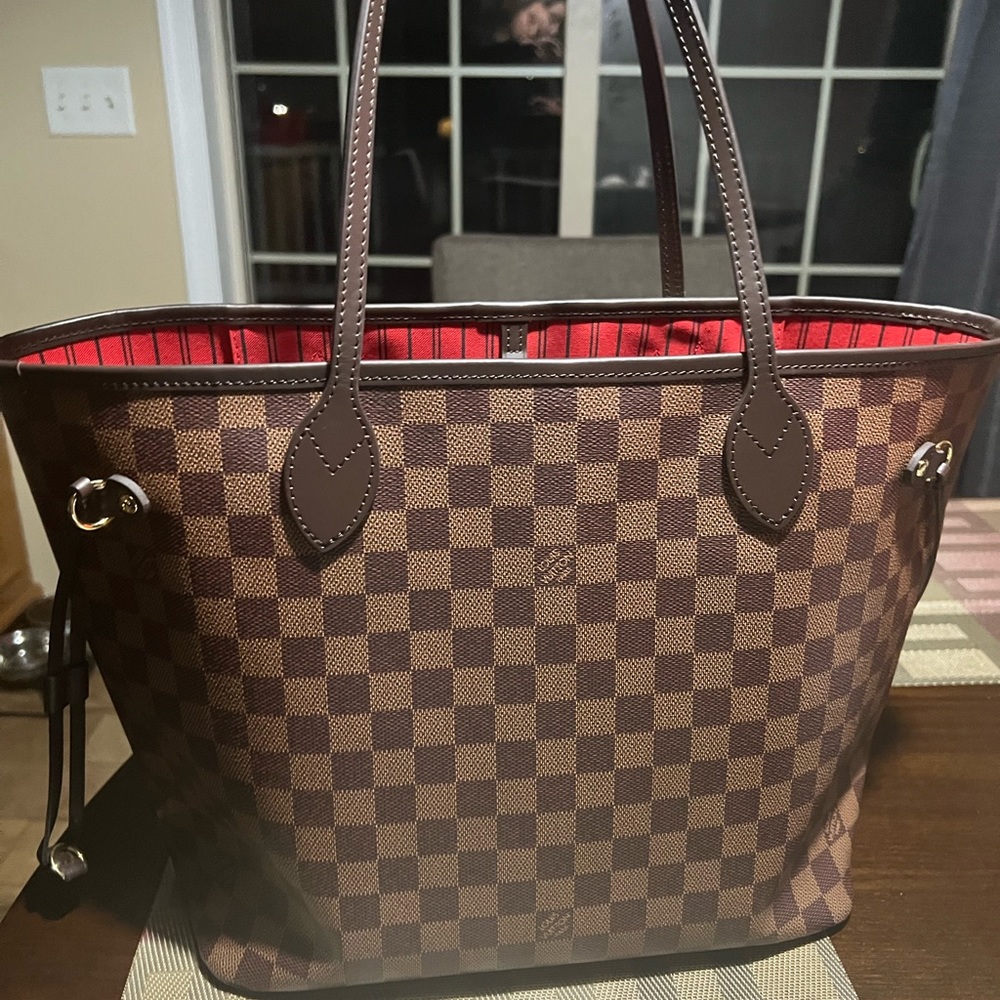 2021 Louis Vuitton Neverfull MM